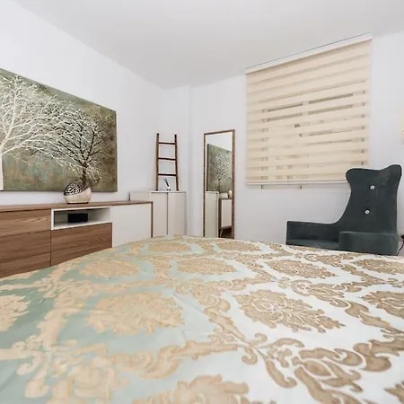 Apartment Modern First Line *